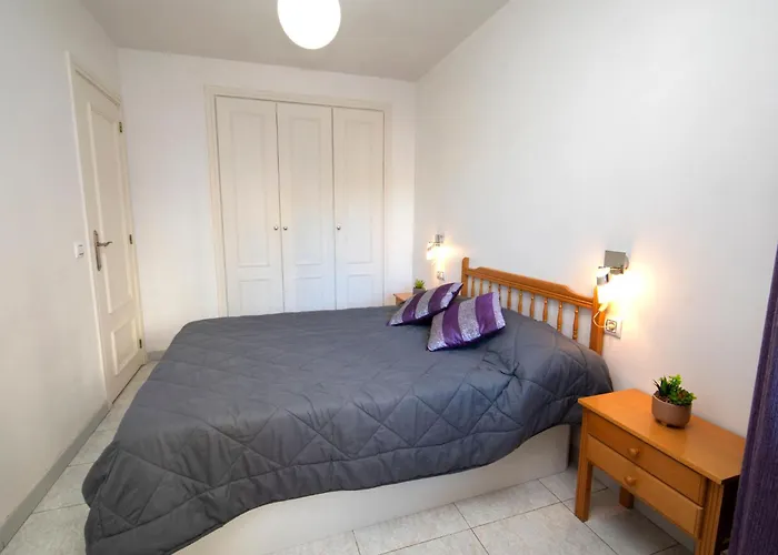 Apolo Vii-3 By Interhome *